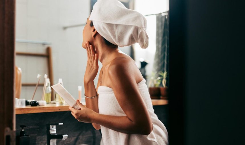 Beauty: cosmetic products used together cancel each other out
