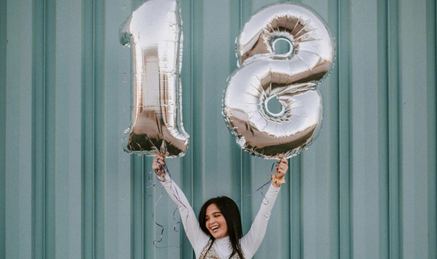 7 symbolic gifts to give to a girl for her 18th birthday